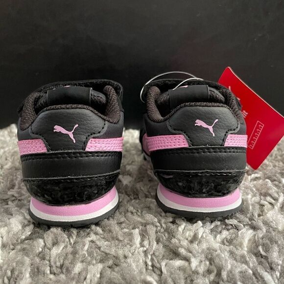 NIB Puma® Kids ST Runner V2 Hook and Loop Shoes - Picture 7 of 10